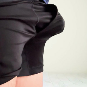 九州男児の熱くなったギンギンの股間…無我夢中で擦り続けた